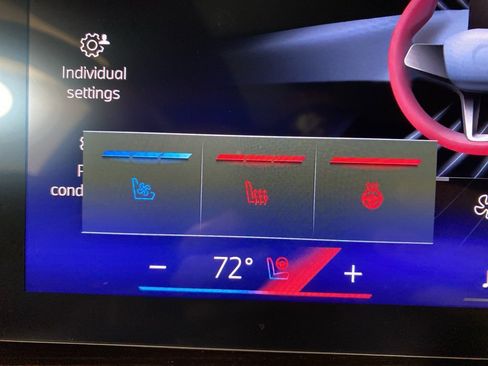 New 2026 BMW X5 xDrive50e w/ Climate Comfort Package image 16