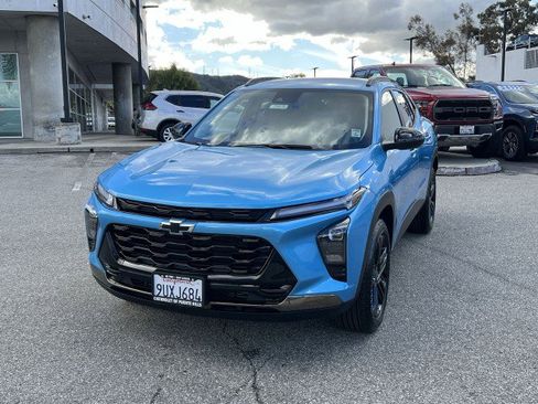 Used 2025 Chevrolet Trax ACTIV w/ Driver Confidence Package image 1