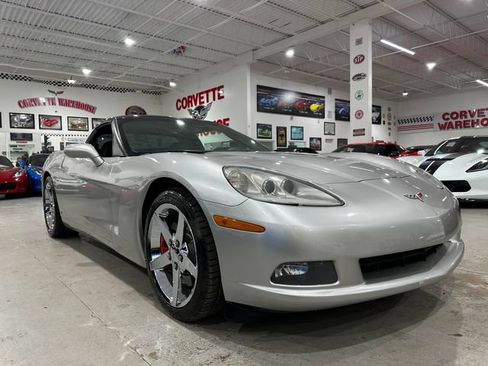 Used 2008 Chevrolet Corvette Coupe w/ Preferred Equipment Group RWD image 5