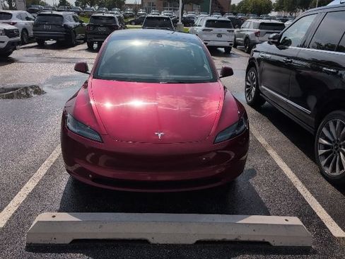 Used 2025 Tesla Model 3 Long Range RWD image 2