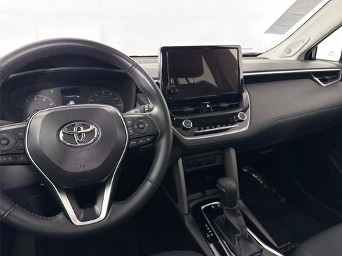 Certified 2024 Toyota Corolla Cross LE w/ Moonroof Package AWD/4WD image 32