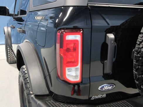 Used 2023 Ford Bronco Black Diamond image 40