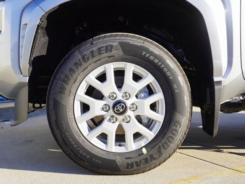 New 2026 Toyota Tacoma SR5 image 18
