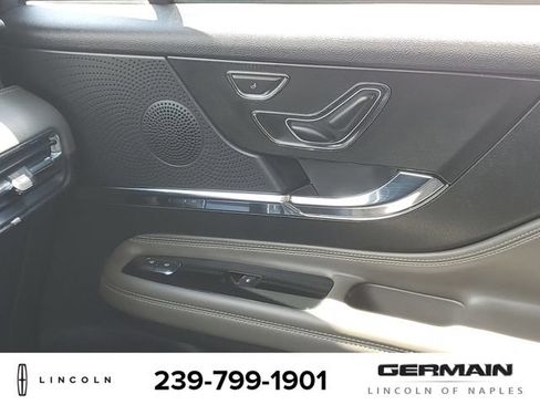 Certified 2023 Lincoln Corsair FWD w/ Equipment Group 101A image 28