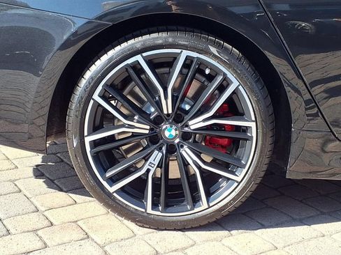 Used 2022 BMW 540i w/ M Sport Package RWD image 9