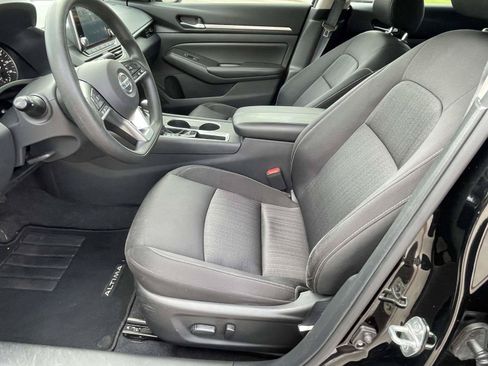 Used 2022 Nissan Altima 2.5 SV FWD image 12