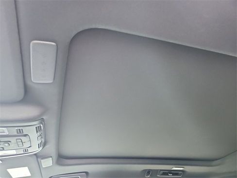 Used 2024 Cadillac Escalade ESV Sport w/ Touring Package image 19