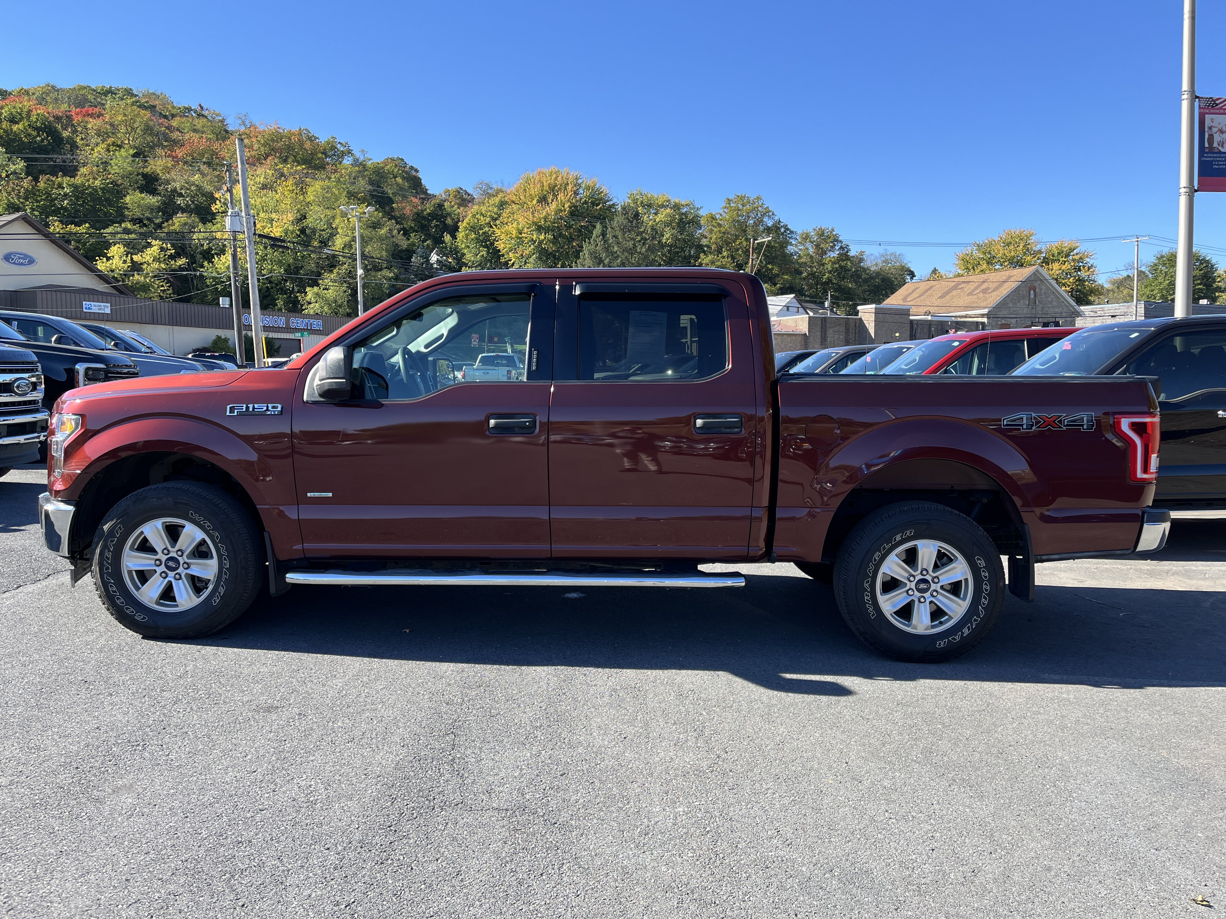 Used 2017 Ford F150 XLT AWD/4WD image 11