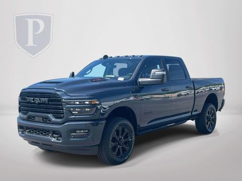 New 2026 RAM 2500 Laramie AWD/4WD image 4
