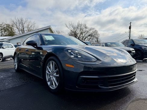 Used 2017 Porsche Panamera image 5