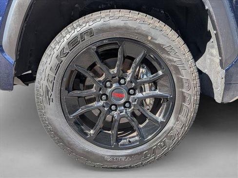Certified 2025 Toyota Tundra SR5 w/ SR5 Premium Package AWD/4WD image 22