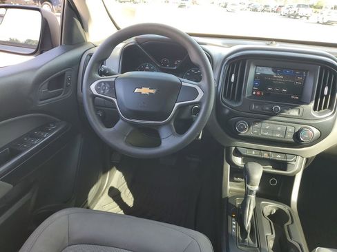 Used 2022 Chevrolet Colorado W/T w/ Custom Special Edition image 15