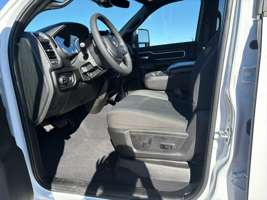 Certified 2025 RAM 2500 Big Horn AWD/4WD image 12