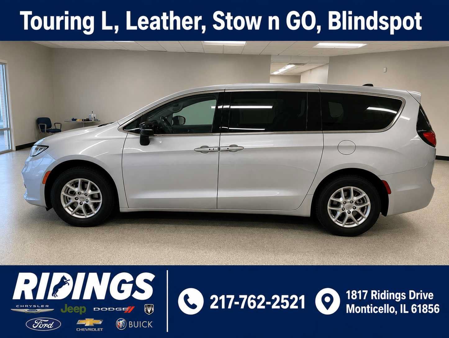 Used 2024 Chrysler Pacifica Touring-L FWD image 1