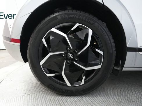 Used 2024 Hyundai Ioniq 5 Limited image 22
