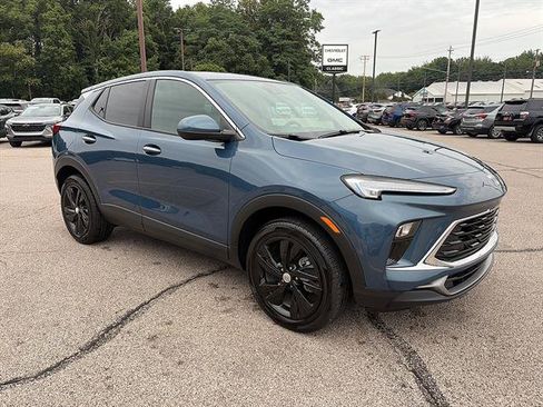 Used 2024 Buick Encore GX Preferred AWD/4WD image 7
