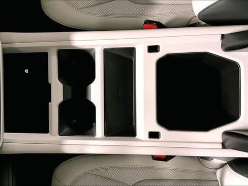 Certified 2025 Land Rover Defender 110 S image 11