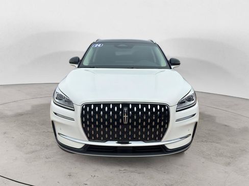 Used 2024 Lincoln Corsair Reserve w/ Equipment Group 201A AWD/4WD image 2