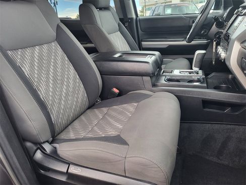 Used 2018 Toyota Tundra SR5 w/ SR5 Upgrade Package image 21