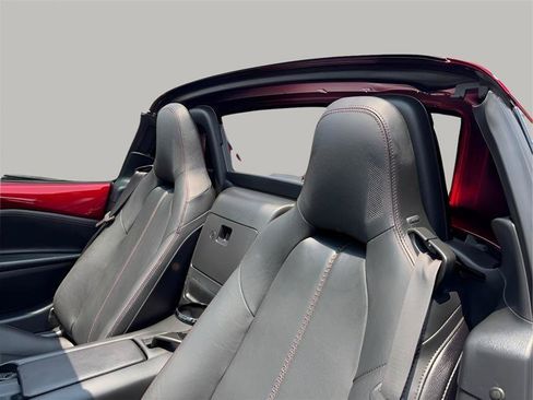Used 2019 MAZDA MX-5 Miata RF Grand Touring RWD image 21