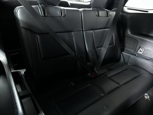 Used 2025 Ford Explorer ST-Line w/ ST-Line Street Pack AWD/4WD image 28