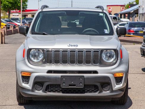 Used 2019 Jeep Renegade Sport w/ Sport Appearance Group image 3