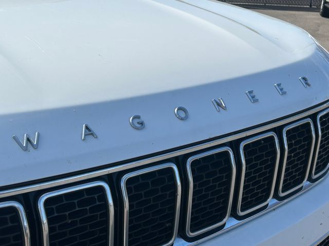 Used 2024 Jeep Wagoneer Series II AWD/4WD image 10