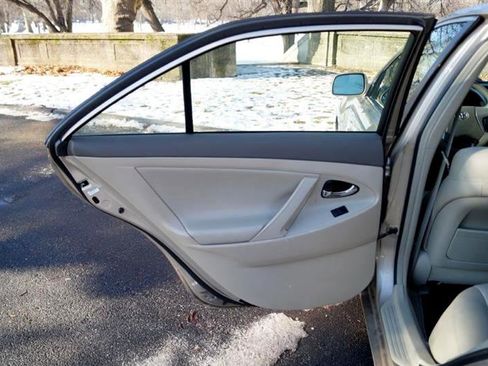 Used 2008 Toyota Camry XLE image 24