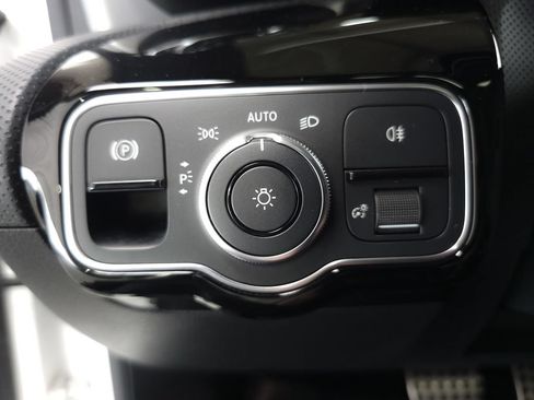 Certified 2023 Mercedes-Benz CLA 250 4MATIC image 9