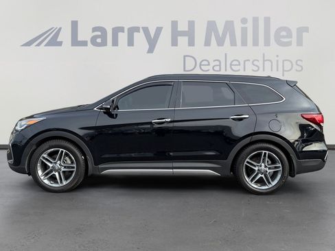 Used 2019 Hyundai Santa Fe XL image 2