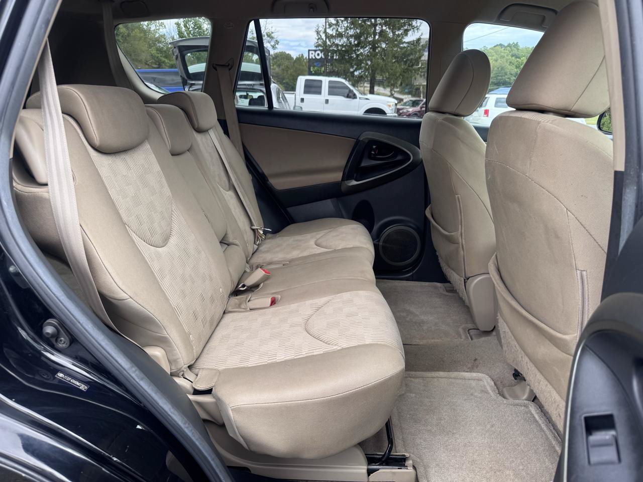 Used 2011 Toyota RAV4 2WD w/ Base L4 Extra Value Pkg image 16