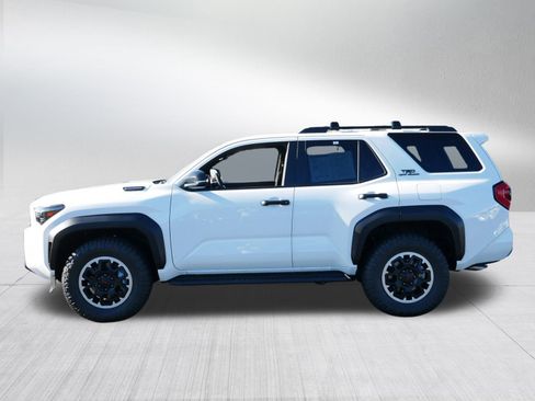 Certified 2025 Toyota 4Runner TRD Off-Road image 4