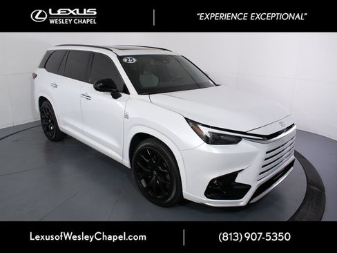 Used 2025 Lexus TX 350 AWD image 2