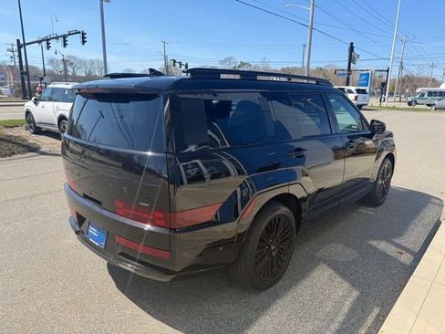 Used 2025 Hyundai Santa Fe Calligraphy image 3