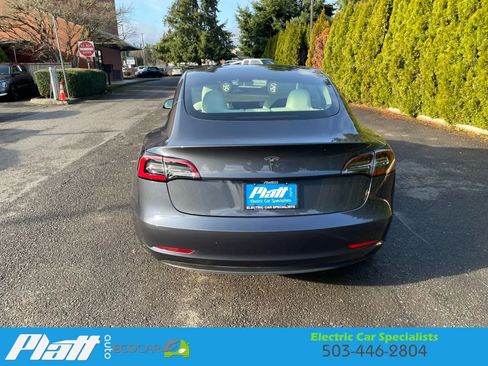 Used 2023 Tesla Model 3 Standard Range image 8