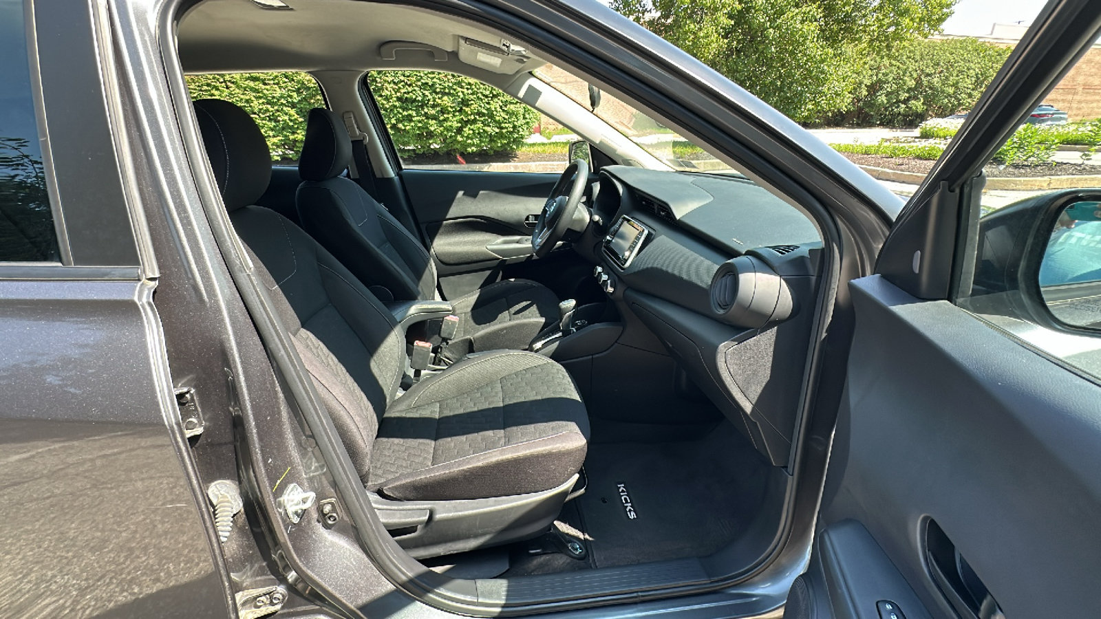 Certified 2021 Nissan Kicks S FWD image 22