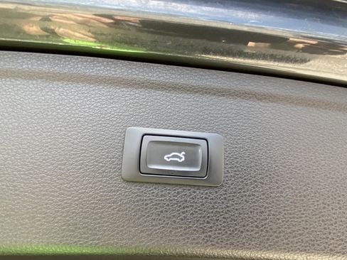 Used 2018 Audi Q5 2.0T Premium AWD/4WD image 27