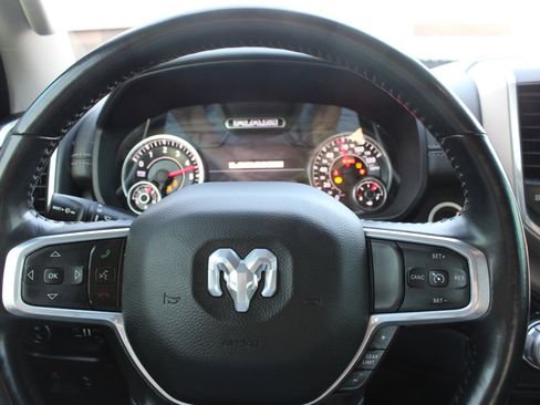 Used 2022 RAM 1500 Laramie image 24