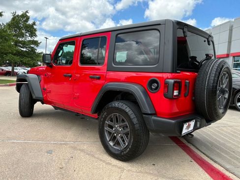Used 2025 Jeep Wrangler Unlimited Sport AWD/4WD image 8