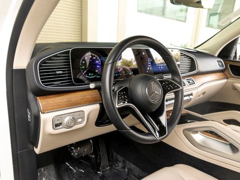 Used 2025 Mercedes-Benz GLE 350 4MATIC image 15
