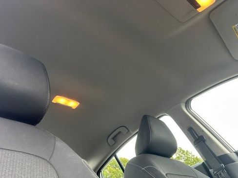 Used 2023 Nissan Altima 2.5 SV image 18