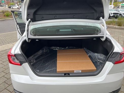 New 2026 Toyota Camry XLE image 25