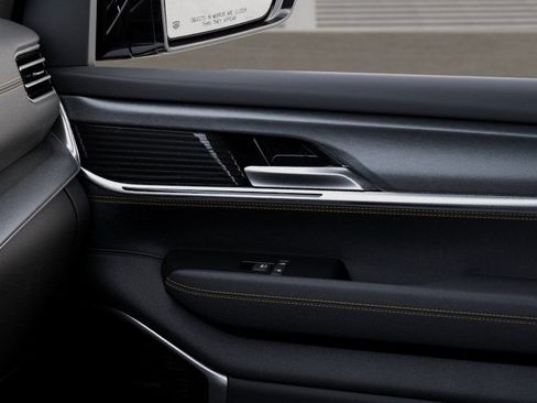 New 2026 Jeep Grand Wagoneer 4WD image 25