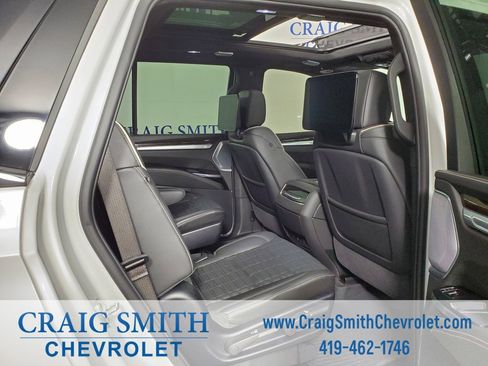 Used 2025 Cadillac Escalade Sport Platinum w/ LPO, ONYX Package image 52