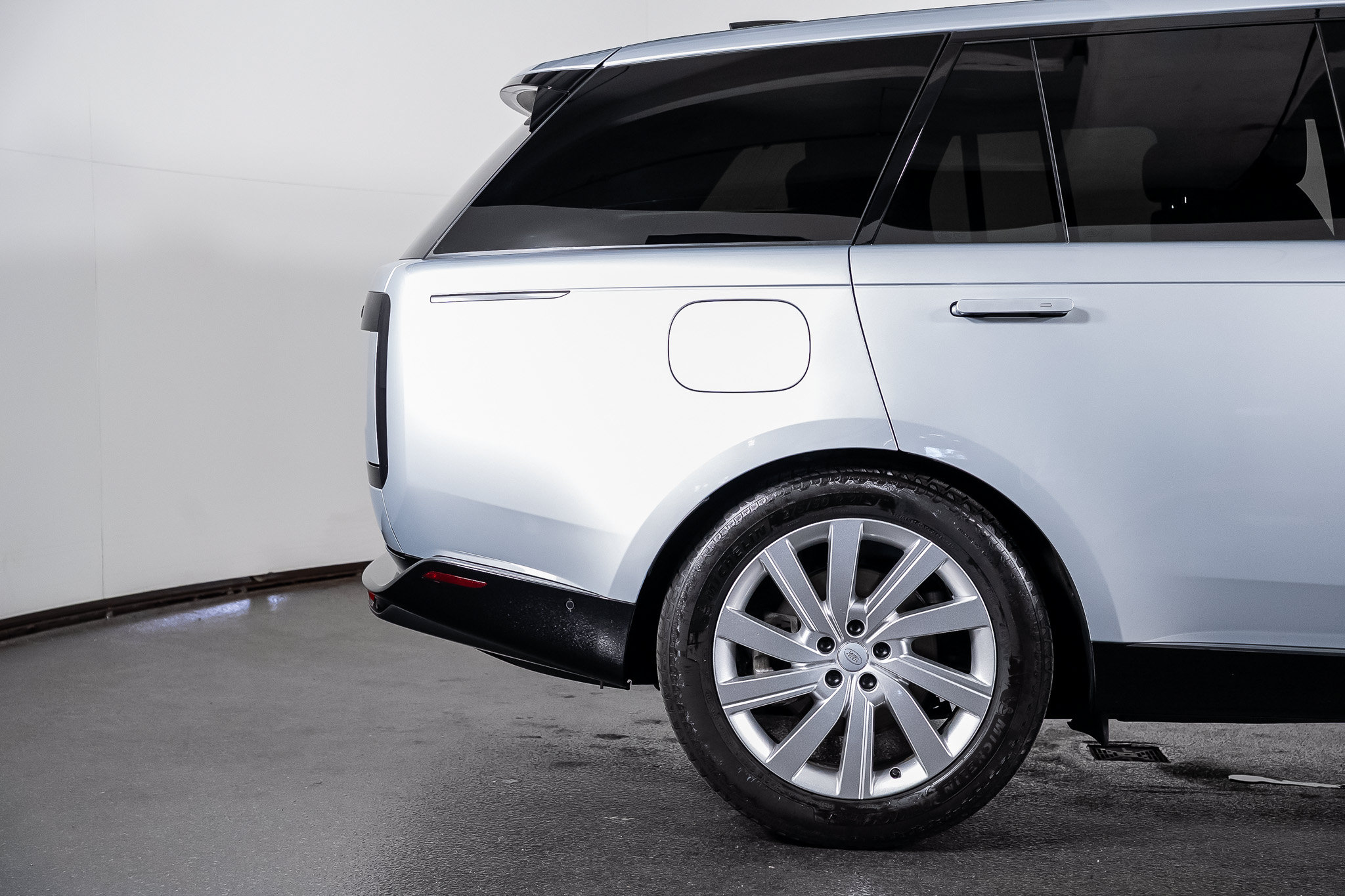 Used 2024 Land Rover Range Rover SE AWD/4WD image 27