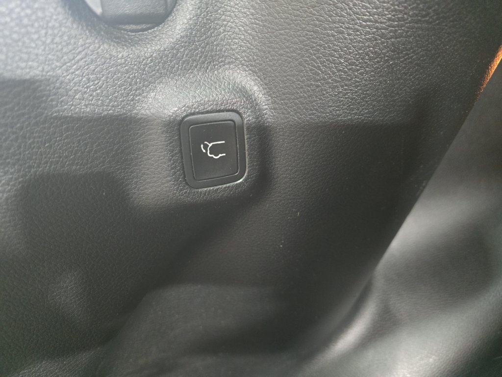 Used 2019 Jeep Compass Limited AWD/4WD image 14