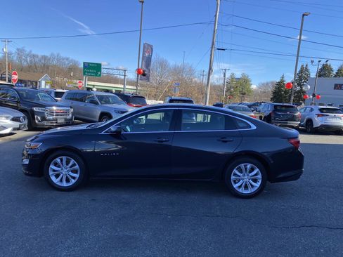 Used 2023 Chevrolet Malibu LT image 2