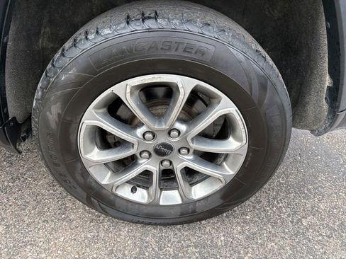 Used 2014 Jeep Grand Cherokee Limited image 17