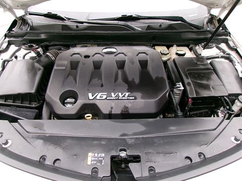 Used 2015 Chevrolet Impala LT w/ Convenience Package image 8