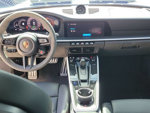 Certified 2025 Porsche 911 Carrera GTS RWD image 22